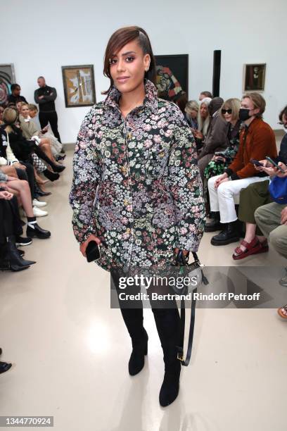 Amel Bent attends the Giambattista Valli Womenswear Spring/Summer 2022 show as part of Paris Fashion Week on October 04, 2021 in Paris, France.