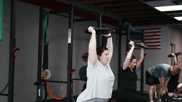 https://media.gettyimages.com/id/1344808916/video/cross-training-style-group-fitness-class.jpg?b=1&s=640x640&k=20&c=SQTbJirf13pw8njiRvrgMEgc8aeQwXDeX_R7AS24y4w=