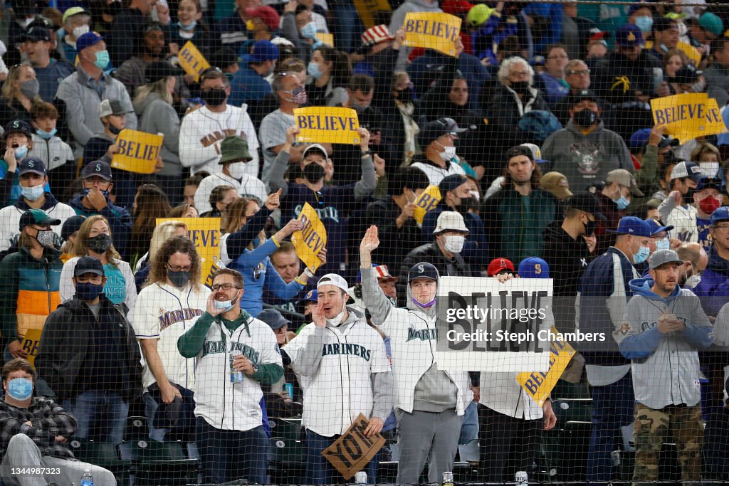 Los Angeles Angels v Seattle Mariners