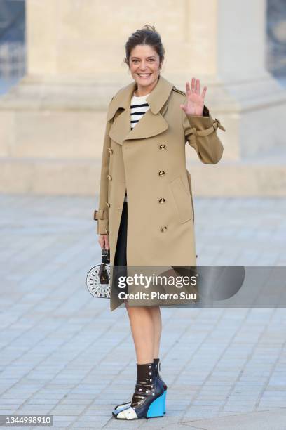 Chiara Mastroianni attends the Louis Vuitton Womenswear Spring/Summer 2022 show as part of Paris Fashion Week on October 05, 2021 in Paris, France.