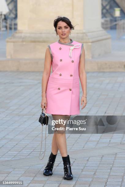 Ana De Armas attends the Louis Vuitton Womenswear Spring/Summer 2022 show as part of Paris Fashion Week on October 05, 2021 in Paris, France.