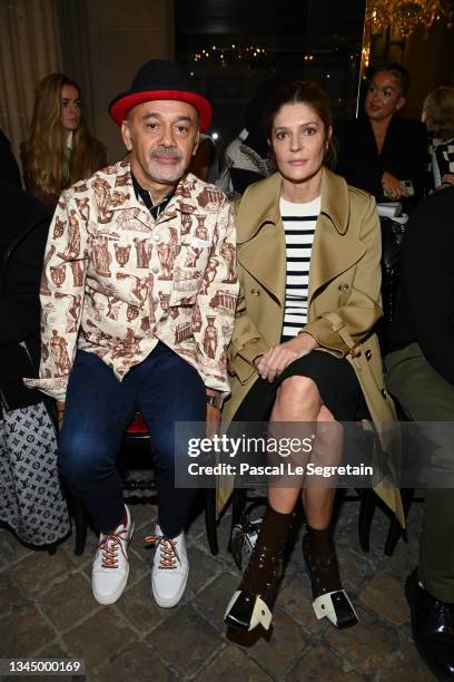 ɴᴏᴛ ᴀʟɪᴄɪᴀ ᴠɪᴋᴀɴᴅᴇʀ ⊛ on X: Ana de Armas and Alicia Vikander attending the  Louis Vuitton show at Paris Fashion Week.  / X