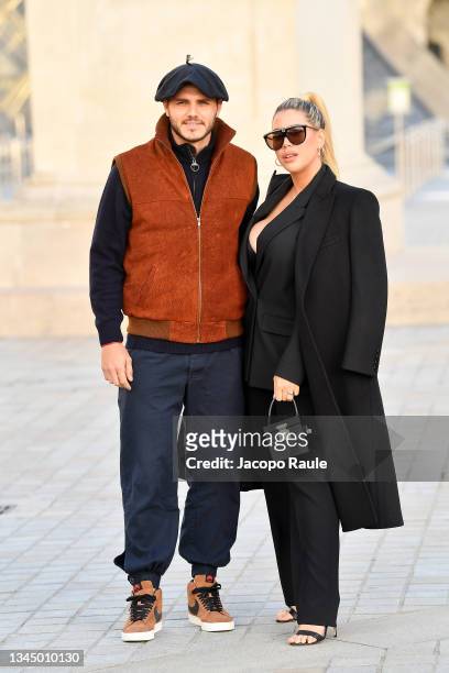 Mauro Icardi and Wanda Nara attend the Louis Vuitton Womenswear Spring/Summer 2022 show as part of Paris Fashion Week on October 05, 2021 in Paris,...