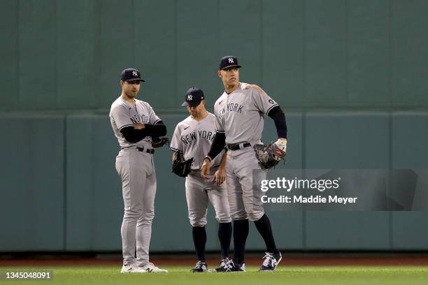 6,695 Yankees Standing Stock Photos, High-Res Pictures, and Images - Getty  Images