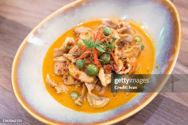 traditional thai cuisine, - shrimp scampi stock-fotos und bilder
