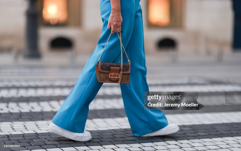 Street Style : Day Six - Paris Fashion Week - Womenswear Spring Summer 2022