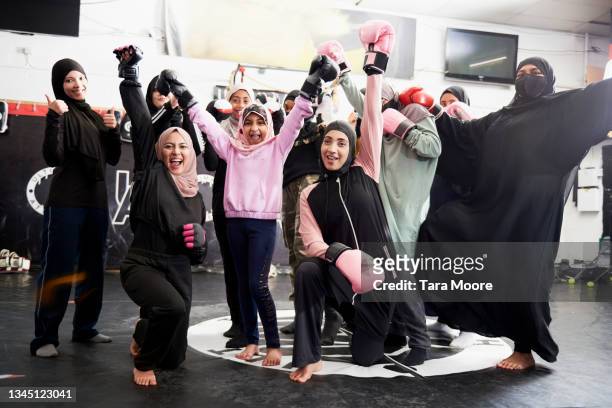 female only boxing class - martial arts kid stock pictures, royalty-free photos & images