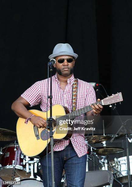 David Ryan Harris performs during day one of Dave Matthews Band Caravan at Bader Field on June 24, 2011 in Atlantic City, New Jersey.