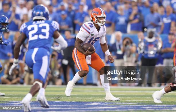 Anthony Richardson of the Florida Gators against the Kentucky Wildcats at Kroger Field on October 02, 2021 in Lexington, Kentucky.