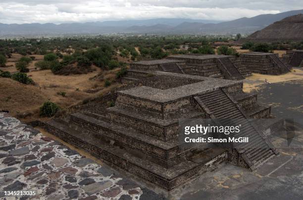 teotihuacan, state of mexico, mexico - pyramid of the moon stock pictures, royalty-free photos & images