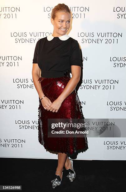 Lara Bingle arrives at the Louis Vuitton Maison reception on December 2, 2011 in Sydney, Australia.