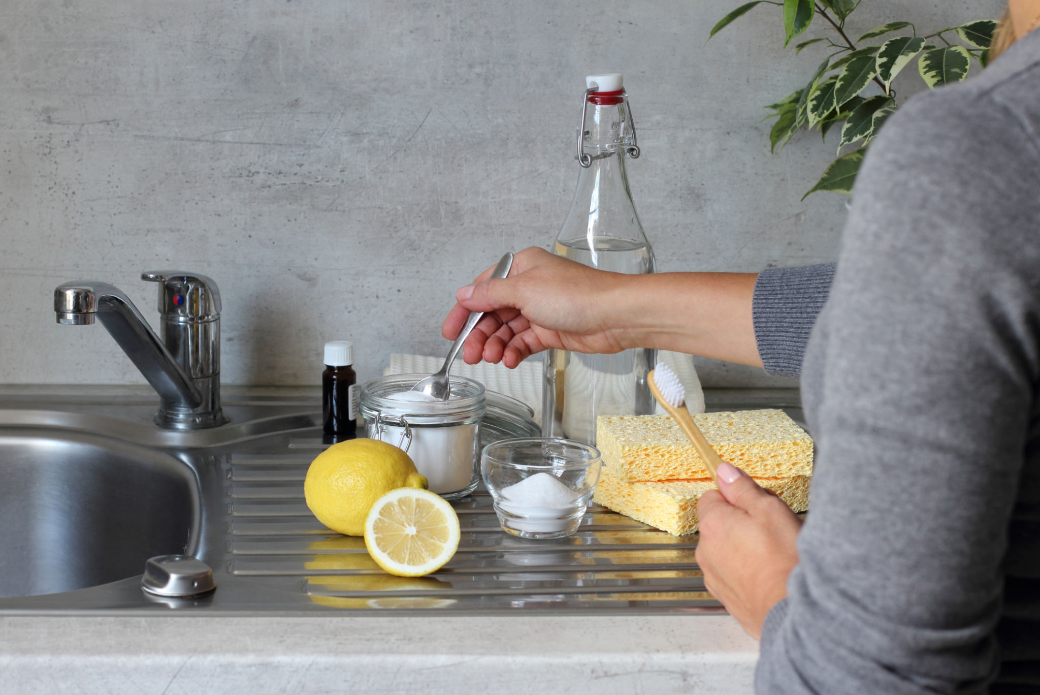natural cleaning supplies