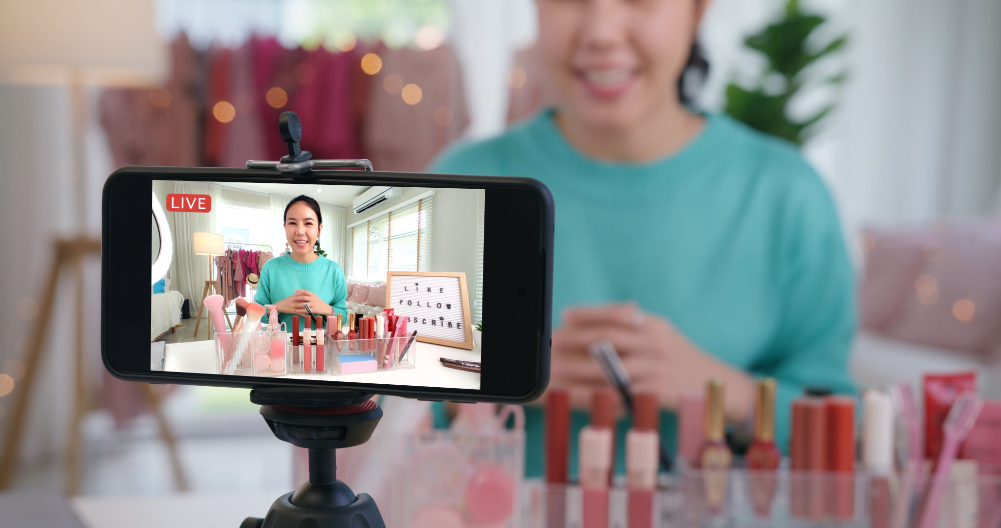 makeup artist teaching