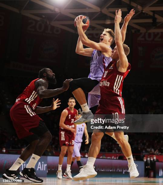 Jokubaitis of FC Barcelona Basquet lays it up during the match between FC Bayern Muenchen Basketball and FC Barcelona Basquet at Audi Dome on October...