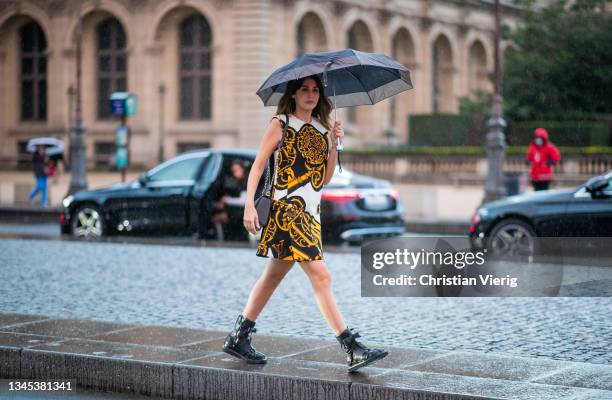 135.514 foto e immagini di Vestito Louis Vuitton - Getty Images