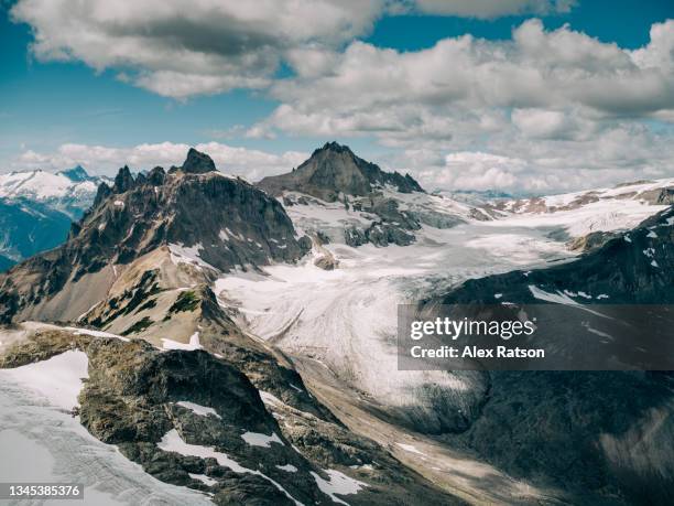 Mount Cayley Fotografías e imágenes de stock Getty Images