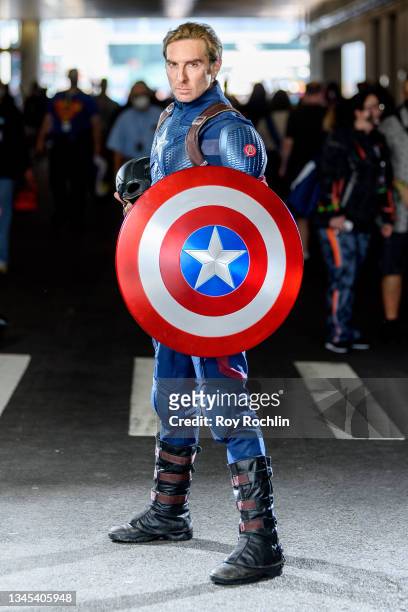 Cosplayer dressed as Captain America from "The Avengers" and the Marvel Universe during the first day of Comic Con at Javits Center on October 07,...