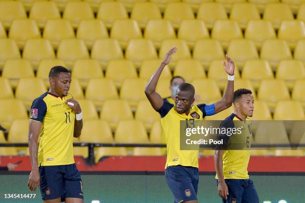 Enner Valencia of Ecuador celebrates after scoring the second goal of his team during a match between Ecuador and Bolivia as part of South American...