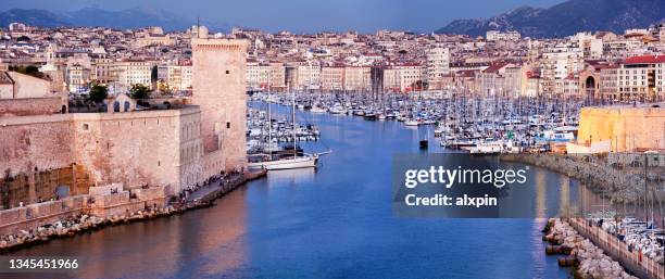 old port of marseille, france - vieux port imagens e fotografias de stock