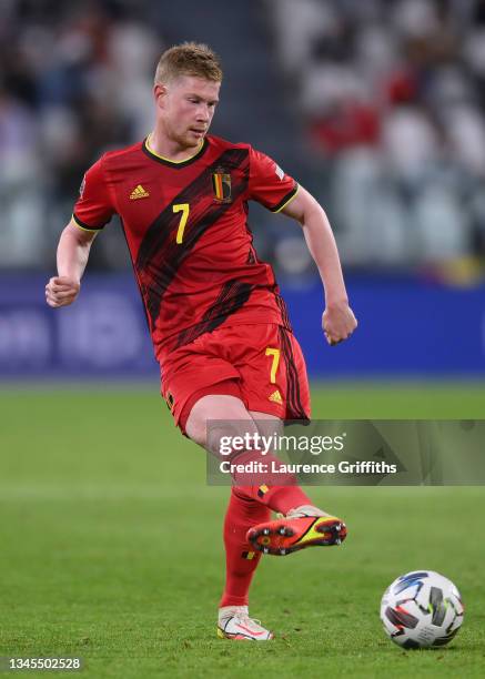 Kevin De Bruyne of Belgium passes the ball during the UEFA Nations League 2021 Semi-final match between Belgium and France at Allianz Stadium on...