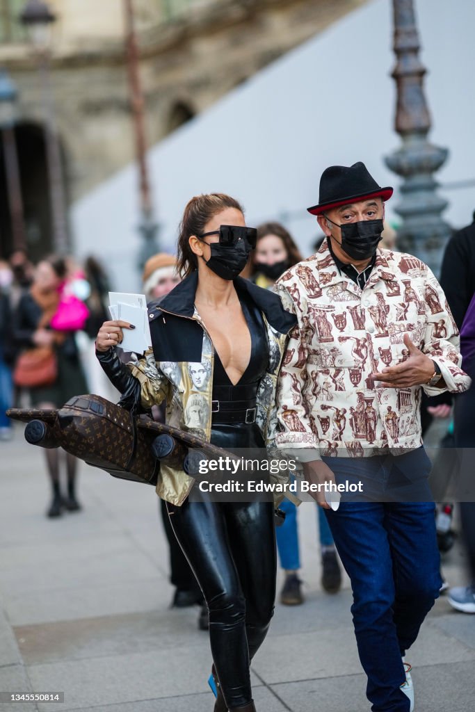 Street Style : Day Nine - Paris Fashion Week - Womenswear Spring Summer 2022