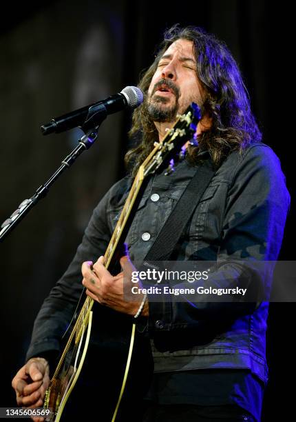 Musician Dave Grohl performs at The New Yorker Festival on October 08, 2021 in Brooklyn, New York City.