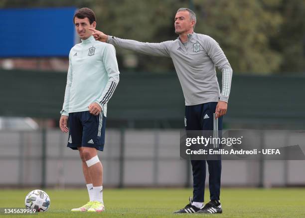 Spain head coach Luis Enrique issues instructions to his players during the Spain training session ahead of the UEFA Nations League Final match...