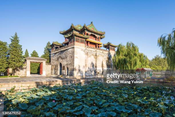 wenchang pavilion in beijing summer palace - sommarpalatset peking bildbanksfoton och bilder