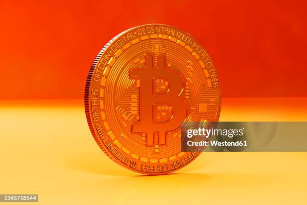 three dimensional render of single bitcoin - bitcoin stock-grafiken, -clipart, -cartoons und -symbole