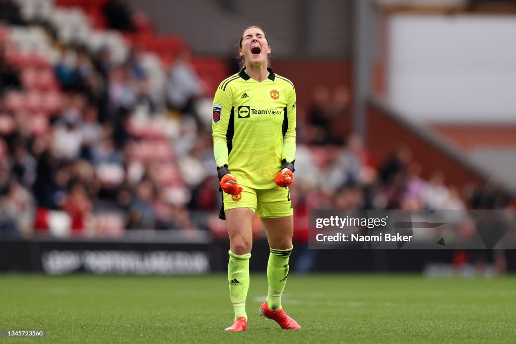 Manchester United Women v Manchester City Women - Barclays FA Women's Super League