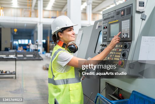 fotos e imágenes de Operadores De Central Telefonica - Getty Images fotos e imágenes de Operadores De Central Telefonica - Getty Images