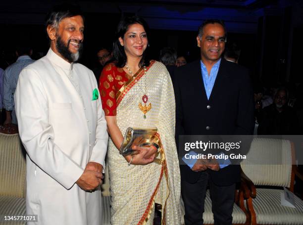 Rajendra K. Pachauri, Priya Dutt and Owen Roncon attends the ' IAA OLIVE CROWN AWARDS' on March 03, 2012 in Mumbai, India