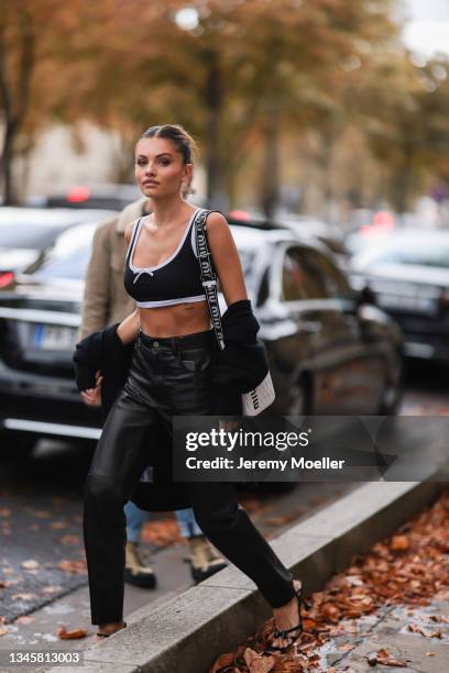 5,267 Crop Hairstyles Photos and Premium High Res Pictures - Getty Images 5,267 Crop Hairstyles Photos and Premium High Res Pictures - Getty Images