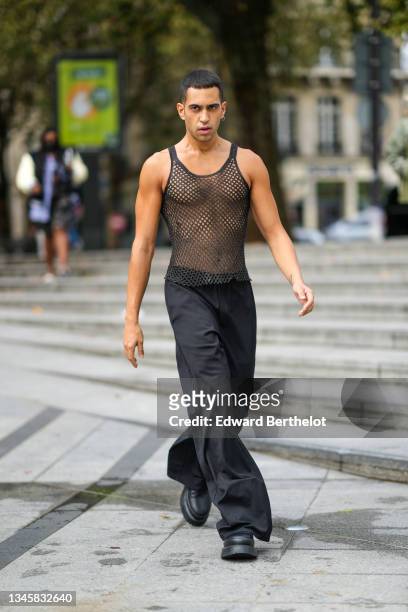 Bake lend Moment 304 Mens Mesh Shirt Photos and Premium High Res Pictures - Getty Images