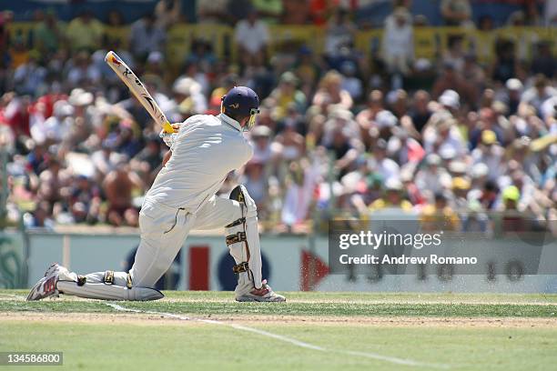 Kevin Pietersen send one to the boundary during the 3 Ashes Third Test, Second Day at the WACA Ground in Perth, Australia on December 15, 2006.