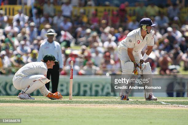 Adam Gilchrist closes in on the wickets as Kevin Petersen faces another Australian fast ball during the 3 Ashes Third Test, Second Day at the WACA...