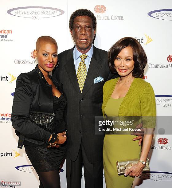 Former NBA player Elgin Baylor arrives with guests at the 26th Anniversary Sports Spectacular at the Hyatt Regency Century Plaza on May 22, 2011 in...