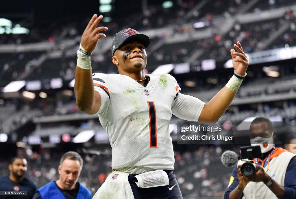 Chicago Bears v Las Vegas Raiders