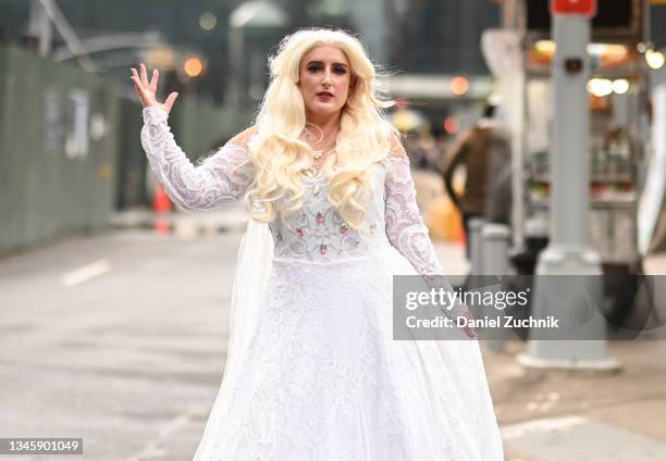 Cosplayer poses as Elsa from "Frozen 2" outside New York Comic Con at Javits Center on October 10, 2021 in New York City.