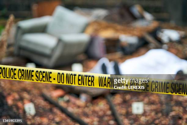 the crime scene - victim imagens e fotografias de stock