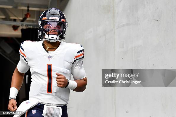Chicago Bears v Las Vegas Raiders Chicago Bears v Las Vegas Raiders