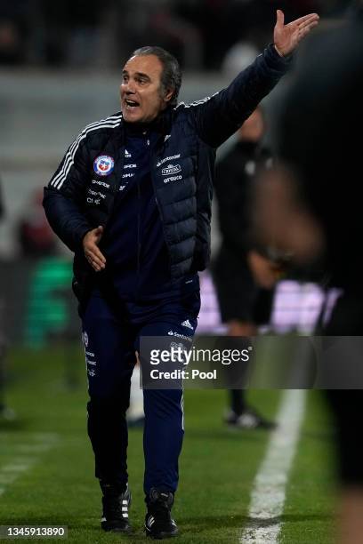 Martín Lasarte coach of Chile reacts during a match between Chile and Paraguay as part of South American Qualifiers for Qatar 2022 at Estadio San...