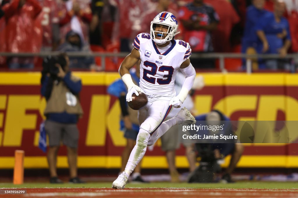 Buffalo Bills v Kansas City Chiefs