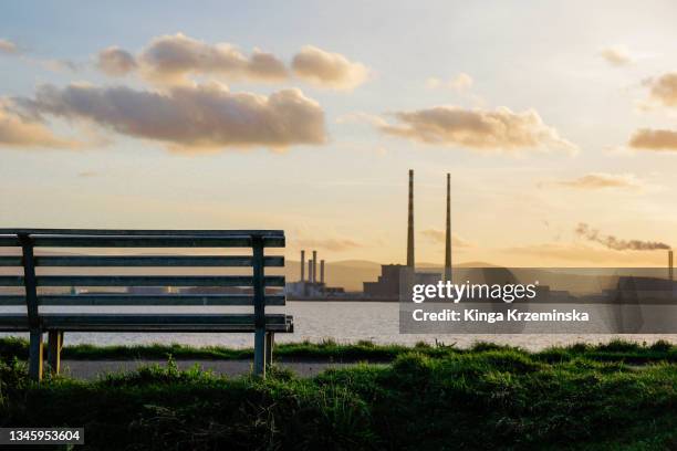 dollymount strand, dublin - dollymount strand dublin stock pictures, royalty-free photos & images