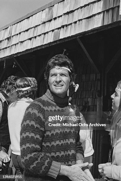 Hugh O'Brian Goes Skiing Hugh O'Brian Goes Skiing