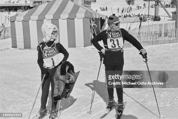 American actress Natalie Wood and her husband Richard Gregson at a Benson & Hedges celebrity ski race in Bear Valley, California, USA, 5th March 1971.