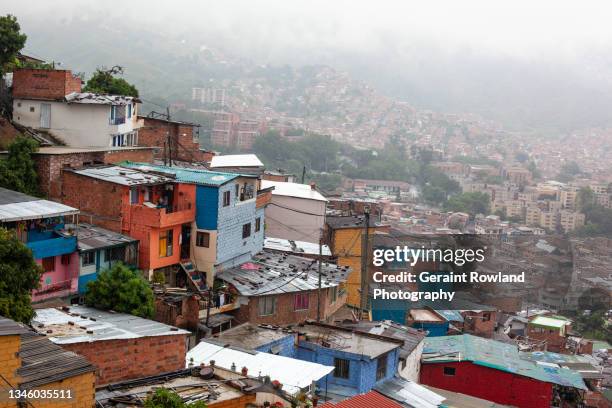 slums of medellin - メデリン ストックフォトと画像