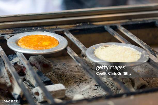 kanafeh / kunefe, istanbul, turkey - kanafeh stock pictures, royalty-free photos & images