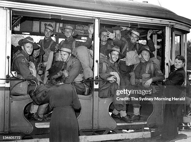 The A.I.F return from the Middle East at Central Station Sydney on 30 March 1942.