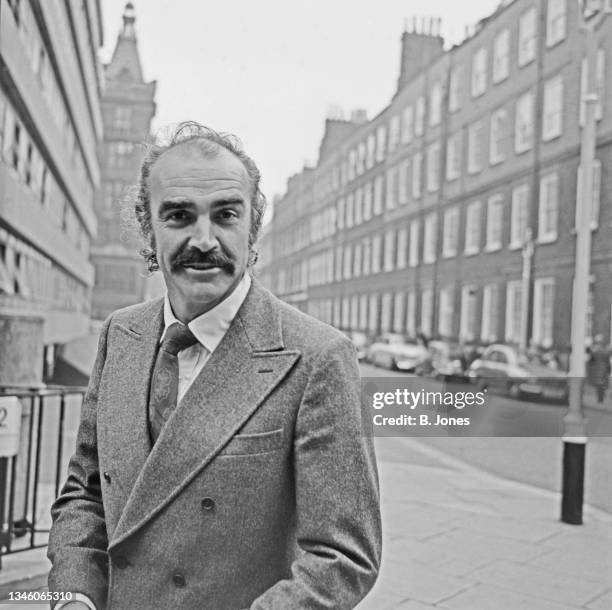 Scottish actor Sean Connery outside the divorce court in London, UK, during his divorce from actress Diane Cilento, 4th October 1973.